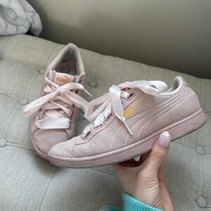 Puma vikky Baby Pink Suede ribbon lace Sneakers